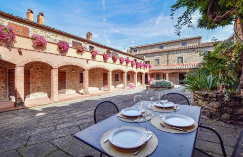 Beautiful Apartment In Cortona With Swimming Pool - Foto 4