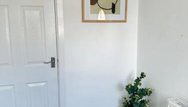 Cozy Family House 10 min from Manchester Airport - Foto 2