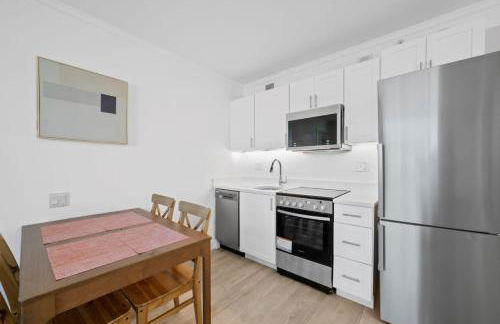 2BR 3BA Beachfront Condo CozySuites at Showboat - Foto 18