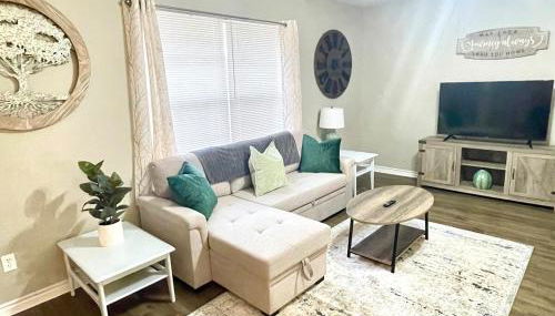 Peaceful Haven 2BR 1BA in Quiet Neighborhood - Foto 4