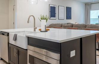 Modern Emerson retreat close to LakePoint Sports - Photo 9