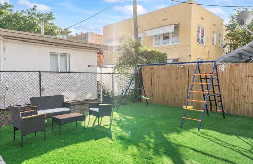 5 min to Brickell & Bars - Arcade - King Bed - Outdoor Fun - Foto 32