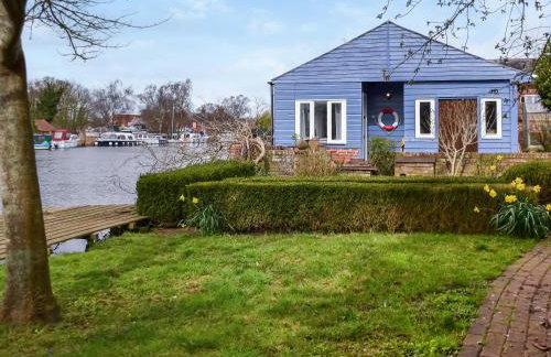 Riverside Retreat - Photo 1