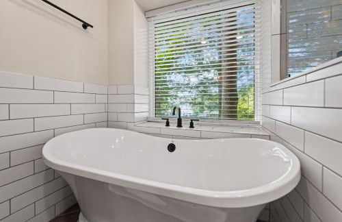 Lakefront Escape Sleep 12 Dock Hot Tub Pool Grill - Foto 19