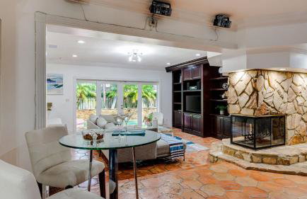 Coral Ridge Getaway by Avantstay Pool, Hot Tub, Billiards + 5mins to Beach! - Foto 20