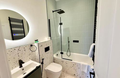 7min Central Bristol - Sleeps 7 - Free Parking - Foto 8