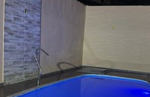 Hot Space 2 - Photo 1