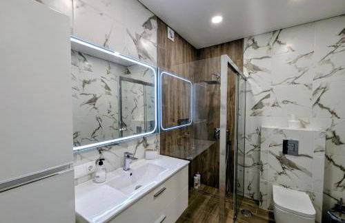 Comfortable 2-Bedroom Duplex in Playa Paraiso with Ocean View, Balcony, and Shared Pool - Photo 36