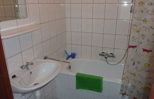 Cozy Escape in Bohon - Photo 14