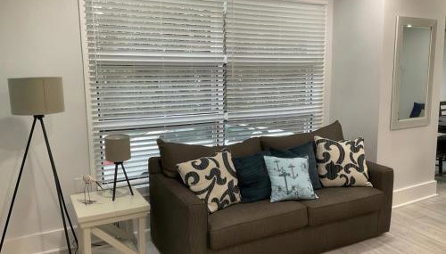 Cozy Coastal Retreat N Lake Ontario Sleeps 8 - Foto 5