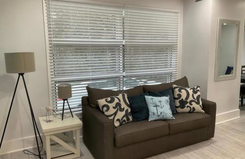 Cozy Coastal Retreat N Lake Ontario Sleeps 8 - Foto 5