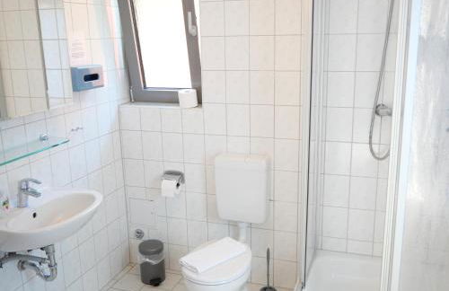 "Blaues Haus am See mit Boot" - Foto 11