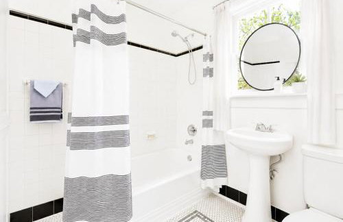 Indoor Hot Tub, Pet Friendly, Bikes, 4-Car Free Parking, Walk to Beach - Foto 19