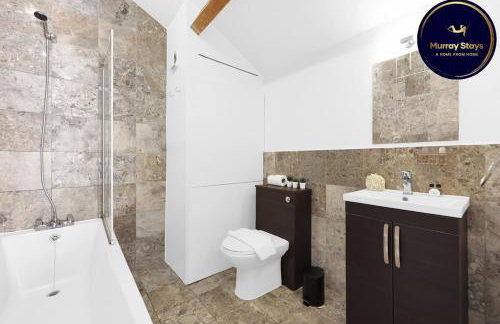 Large Industrial Style 2 Bedroom Apartment Short Term Rental & Flexible Renting Canary Wharf With Free WiFi - Foto 24