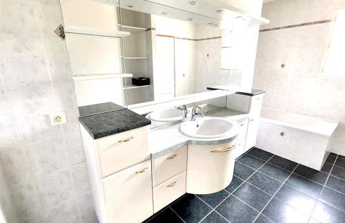 Spacieuse villa à Saint-Jean-du-Pin avec piscine privée - Foto 31