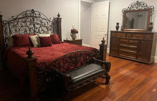 Spacious Waterfront - Sleeps 20! - Foto 11