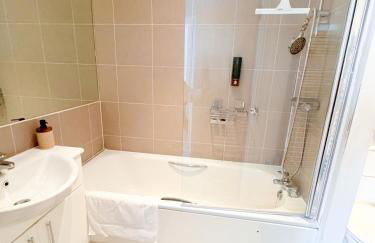 Central London with Balcony Zone 1 - Family Stay London - Foto 27