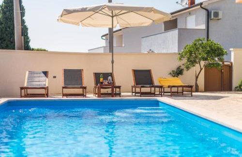 Villa Maredi with pool - Foto 3