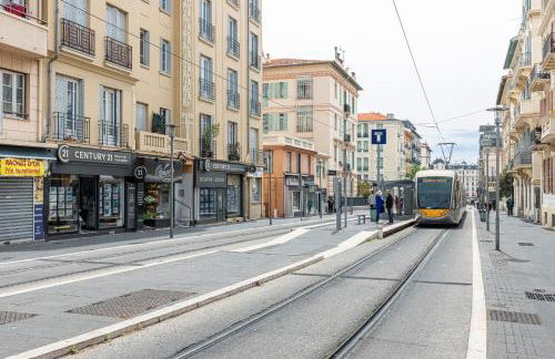 Large 3 Bdr City Center - Photo 40