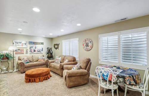 Cozy American Fork Retreat with Electric Fireplace - Foto 5