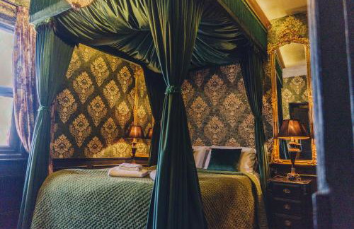 101 House At The End. Witchcraft & Wizardry House - Foto 1