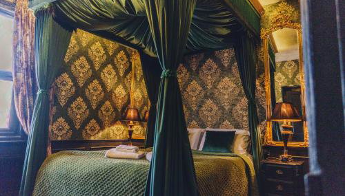 101 House At The End. Witchcraft & Wizardry House - Foto 1