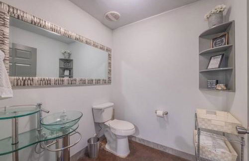 Haven at Hazel ~ Downtown Studio - Foto 27