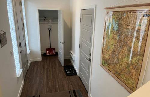 Resort Like Amenities King bd 2 Qn bds Fast WiFi Slps7 - Foto 13