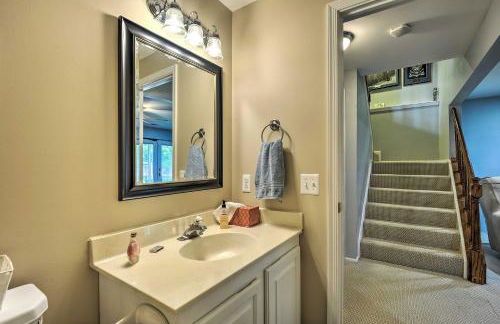 Burke Family Home with Deck and Easy City Access! - Foto 26