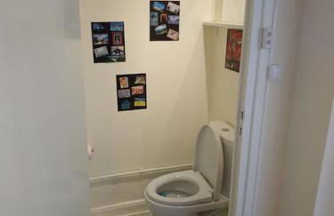 Grand Studio avec jardin et entrée privative à noter réservations de 3 nuits minimum - Foto 7