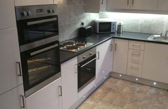 Rothesay - Apartment - Sleeps9 - Petsok - Parking - Foto 7