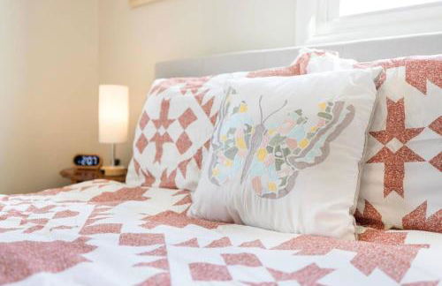 3BR Home Near Historic Downtown Jonesborough - Foto 1