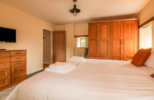 Swifts Barn - Photo 11