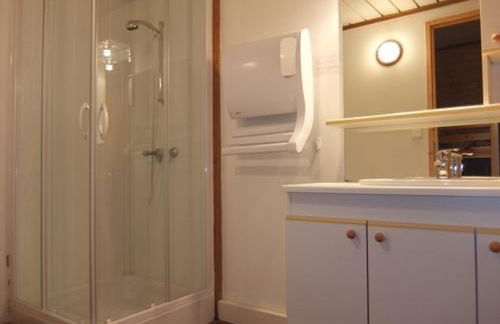 Appartement pour 6 pers, parking, animaux admis - FR-1-403-11 - Foto 7