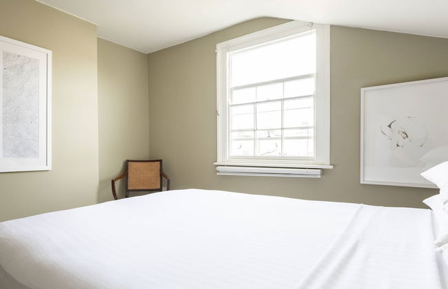 Hemingford Road IV by Onefinestay - Photo 10