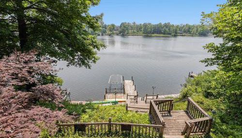 The Big Blue Lakehouse - Photo 4