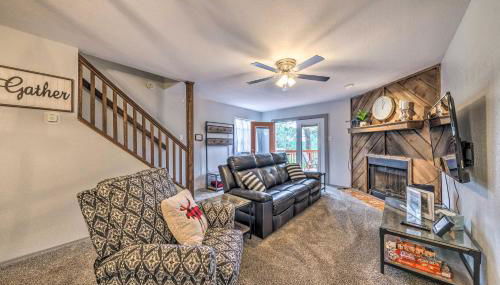 Hike, Golf and Explore Ruidoso Retreat with Deck! - Foto 1