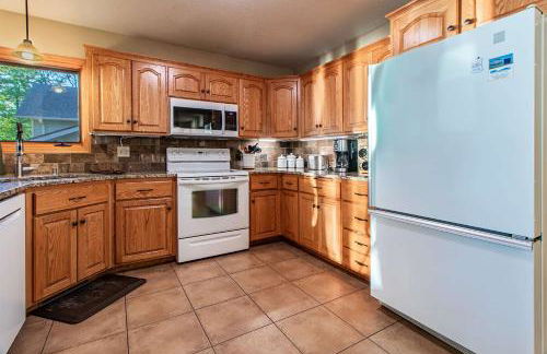 Dog Friendly Leech Lake Home w Perfect Beach Garage Boat Lift - Foto 25