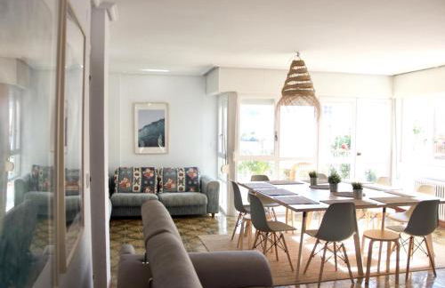 Amplia y cómoda casa en la playa de Berria - Foto 7