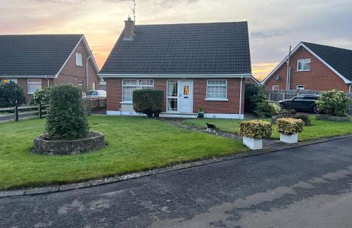 Comfortable and Convenient 4 Bedroom Home - Foto 1