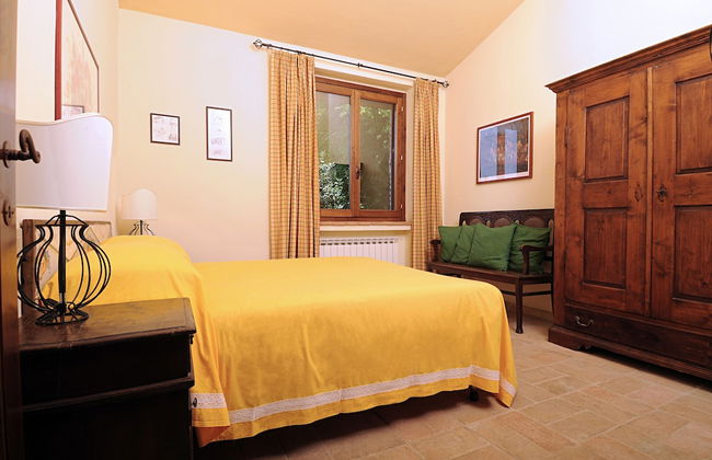 Casale Chimneys Immersed in Olive Trees - Foto 6