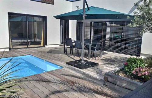 Villa Exceptionnelle Piscine et Jardin privé Séjour Haut de gamme proche La Rochelle - Foto 9
