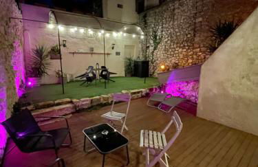 Appartement Love room avec jacuzzi et hammam privatisé Lieu insolite en amoureux Spa détente assurée avec de doux massages en options sur demande - Foto 11