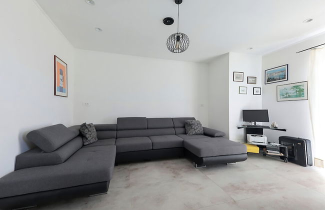 Villa Gariful - Sleeps 10 - Pool - Hottub - Petsok - Foto 11