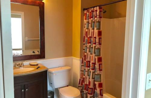 Queenie's Palace - Photo 24