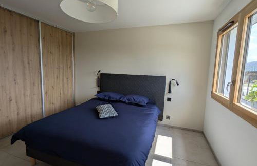 Gîte Montagne avec Piscine Chauffée, Spa et Sauna - Les Roches - FR-1-589-656 - Foto 10