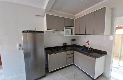 Apto com 3 quartos,1 vaga garagem e quintal - Foto 5