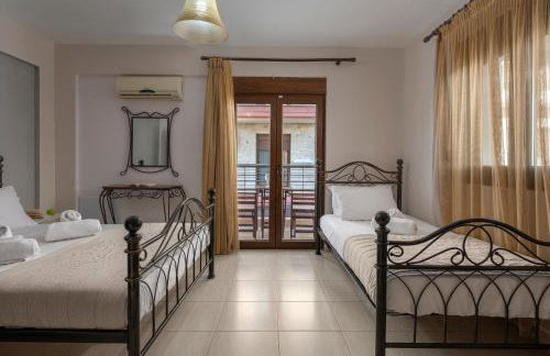 Eleon Suites & Apartments - Photo 38