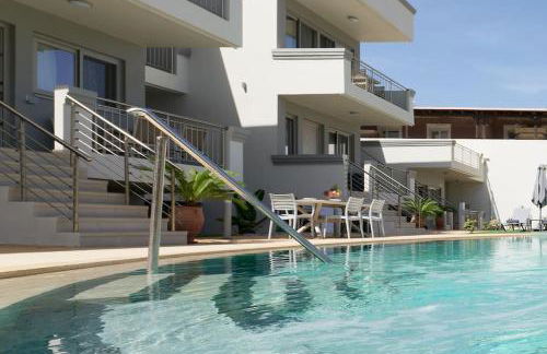 Superior family apartment w/pool dining area - Photo 21