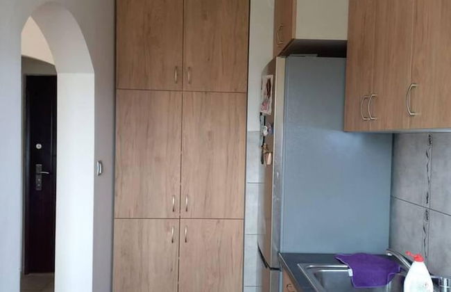 Stunning Color 1-bed Apartment in Skopje - Photo 20